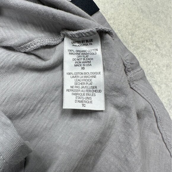 United By Blue Graphic Tee Venture On V-Neck Tee Women’s Size XS  Gray - Picture 6 of 7